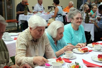 Sommerfest im Seniorenheim.