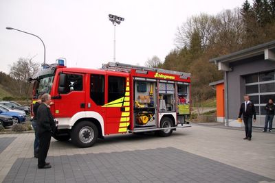 Großes Interesse fand die Präsentation eines HLF20 Feuerwehrfahrzeuges der Firma Schlingmann GmbH & Co. KG
