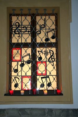 Leuchtender Advent - Erstes Fenster 2014.