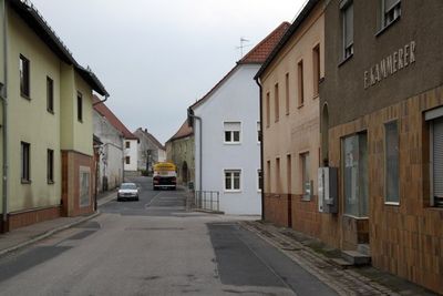 Auch in Ensdorf stehen bereits Häuser und Wohnungen leer und müssten Teile des Ortskerns saniert werden.