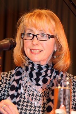 Helga Ott aus Wolfsbach las aus ihrem Erstlingsroman „Eine hochkarätige Liebe“.