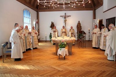 Festgottesdienst in der Hauskapelle des Klosters Ensdorf.