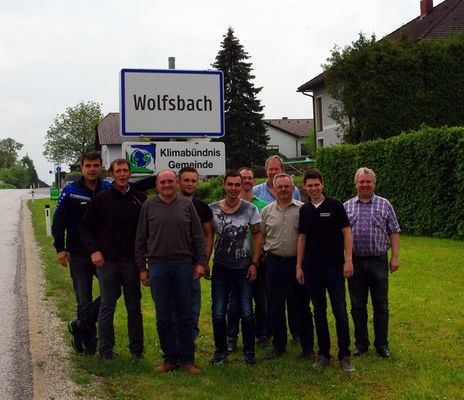 Die Oberpfälzer angekommen in Niederösterreich zur Übernahme der Patenschaft. V. li. Wolfgang Söllner, Heiko Rothut, Thomas Eichenseer, Andreas Donhauser, Sebastian Götz, Frank Senft, verdeckt Matthias Reinhardt, 1. Kommandant Günter Schindler, 2. K