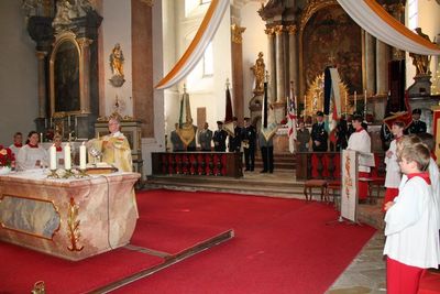 Pfarrer Pater Hermann Sturm feierte am Sonntag seine Priesterweihe vor 40 Jahren in Benediktbeuern.