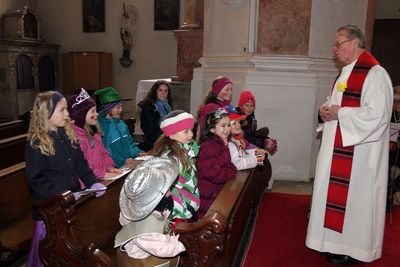 Kindergottesdienst zu Fasching. Kindergottesdienst zu Fasching.