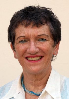 Landtagsvizepräsidentin MdL Inge Aures: „Wir legen großen Wert darauf, dass wir uns die Vergangenheit vergegenwärtigen. Das heißt: Denkmale müssen erhalten werden, Eigentum verpflichtet – dies gilt für Privatpersonen genauso wie für die öffent