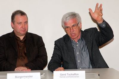 Bürgermeister Markus Dollacker und HKV-Vorsitzender Gerhard Tschaffon. Bürgermeister Markus Dollacker und HKV-Vorsitzender Gerhard Tschaffon.