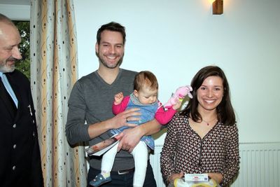 Martha Christina Gietl aus Wolfsbach mit ihren Eltern.