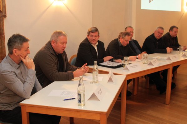 Die Teilnehmer der Podiumsdiskussion.