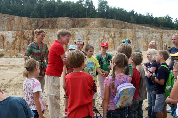 Besitzerin Ulrike Pongratz und Geologin Dr. Angela Wirsing.