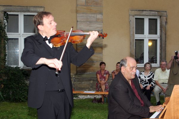 Tenor Michael Suttner und Pianist Prof. Christoph Hammer.