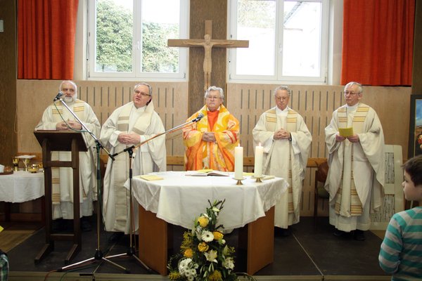 V. li. Pater Alfred Lindner, Klosterdirektor Pater Christian Liebenstein, Festprediger Pater Ernst Kusterer aus Stuttgart, Pfarrer Pater Hermann Sturm und Pater Josef Wenzl.